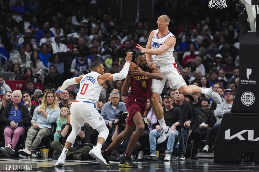 将球射入网 将球射入网