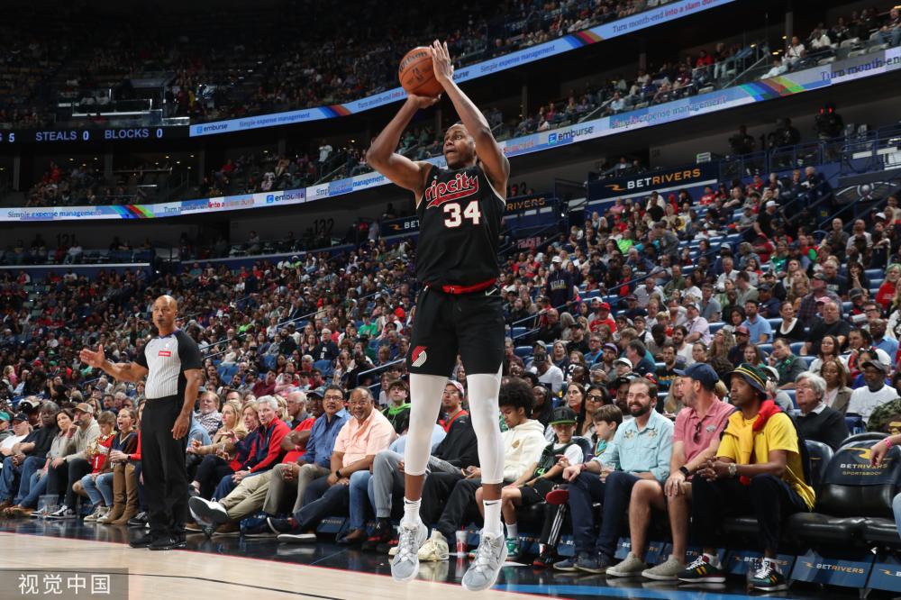 12战11胜将超哈登功绩：火箭官方赞3将 格林里程碑 最强阵露雏形.